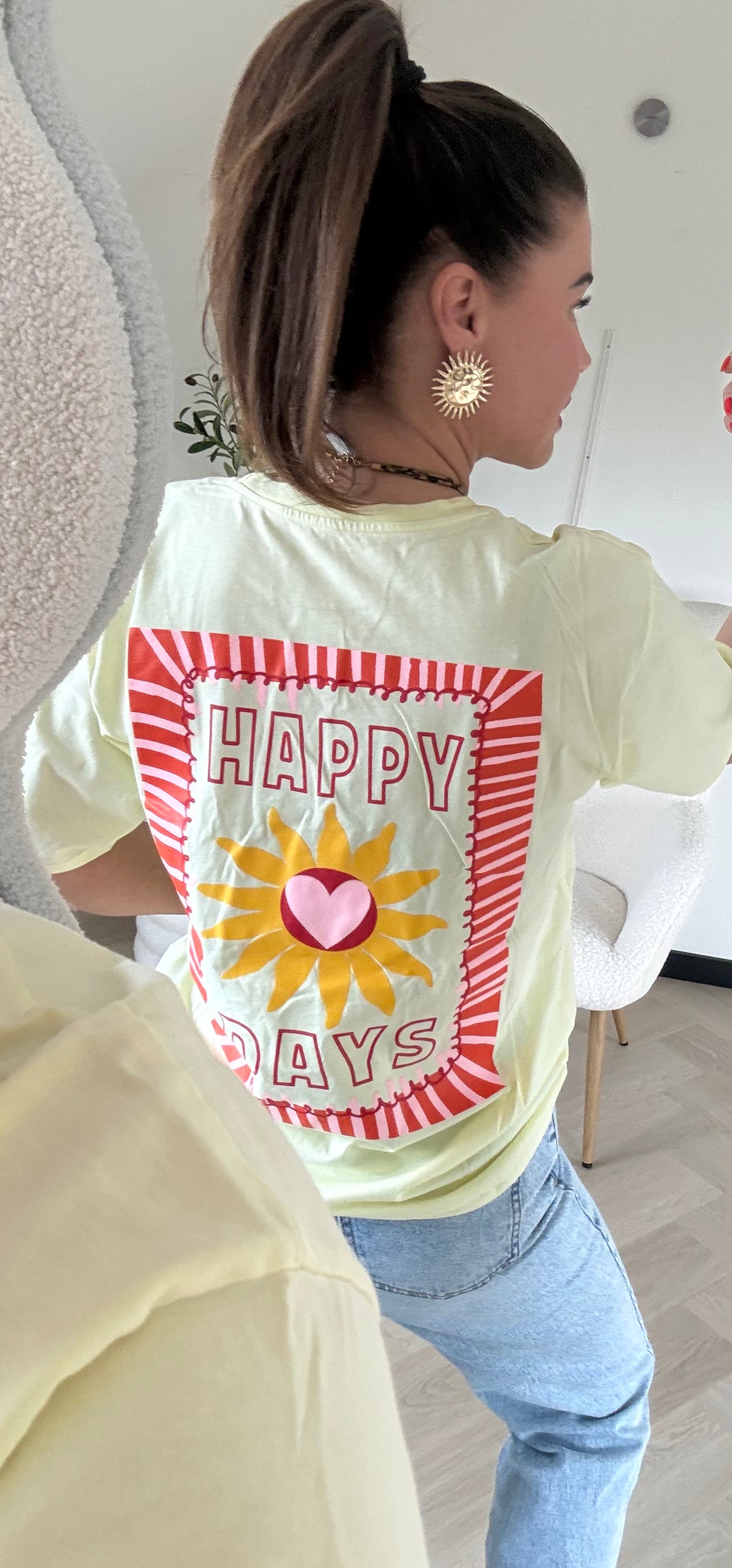 Happy days tee geel