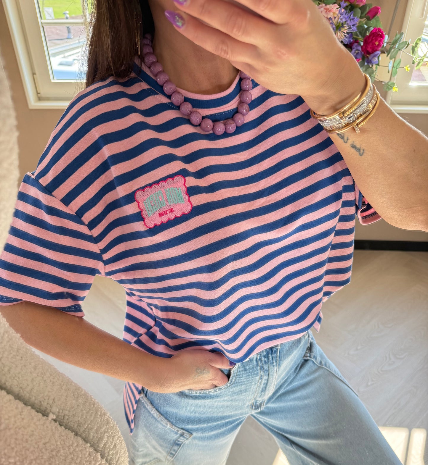 t shirt met patch mon cherie blauw roze